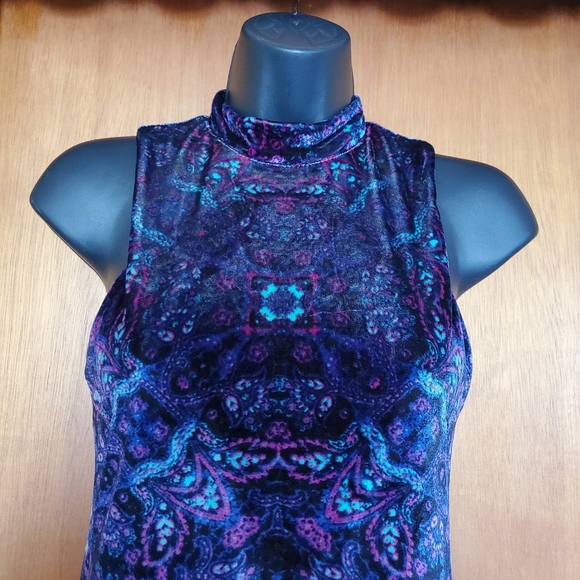 Urban outfitter Ecote velvet zodiac sleeveless mock-neck dress (S) - Picture 5 of 7
